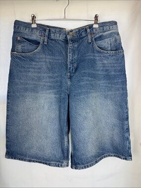 BDG Urban Outfitters Denim Shorts Bermuda Gaucho Classic Blue Jean Denim  33W